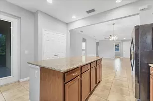 19010 Mangieri St, Venice, FL 34293 - Photo 10