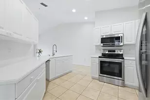 7644 Marsh Orchid Cir, Bradenton, FL 34203 - Photo 10