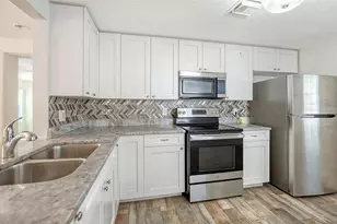 5617 6th St Ct E, Bradenton, FL 34203 - Photo 6