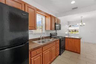 1026 36th Ave E, Ellenton, FL 34222 - Photo 10
