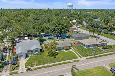 710 26th Street W, Bradenton, FL 34205 - Photo 2