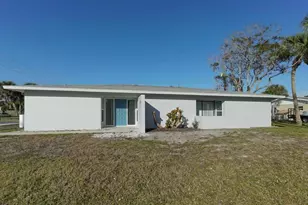 2139 Couver Dr, Sarasota, FL 34231 - Photo 1