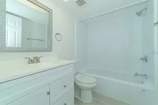 2139 Couver Dr, Sarasota, FL 34231 - Photo 12