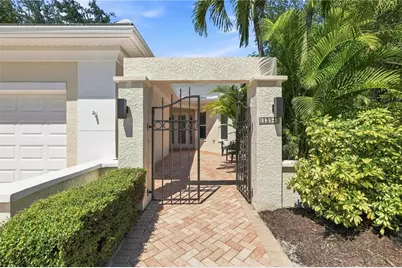 1354 Tearose Place, Sarasota, FL 34239 - Photo 4