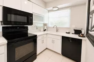4660 Ocean Blvd, Sarasota, FL 34242 - Photo 6