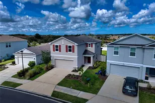 11252 Fieldstone Dr, Palmetto, FL 34221 - Photo 2