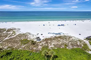 1141 W Peppertree Dr, Sarasota, FL 34242 - Photo 40