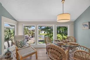 1141 W Peppertree Dr, Sarasota, FL 34242 - Photo 10