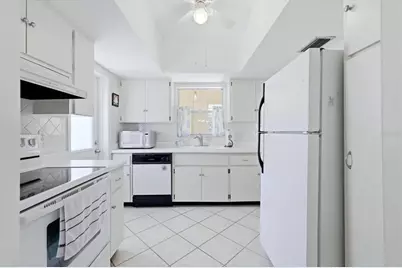 5887 Tidewood Avenue #2, Sarasota, FL 34231 - Photo 12
