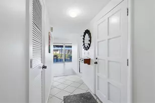 5887 Tidewood Ave, Sarasota, FL 34231 - Photo 4