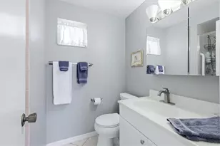 5887 Tidewood Ave, Sarasota, FL 34231 - Photo 20