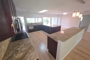 7708 NW 9th Ave Dr, Bradenton, FL 34209 - Photo 8