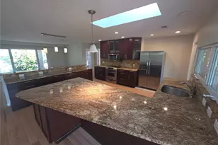 7708 NW 9th Ave Dr, Bradenton, FL 34209 - Photo 10