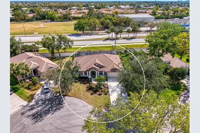 107 Wayforest Drive, Venice, FL 34292 - Photo 4