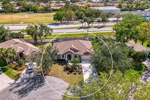 107 Wayforest Dr, Venice, FL 34292 - Photo 4
