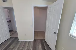 5000 35th Ave N, Saint Petersburg, FL 33710 - Photo 16
