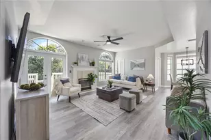 13951 Harbor View Dr, Seminole, FL 33776 - Photo 2