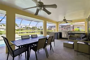5833 Carriage Dr, Sarasota, FL 34243 - Photo 24