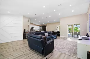 5833 Carriage Dr, Sarasota, FL 34243 - Photo 6