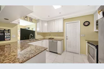 481 W Tarpon Boulevard NW, Port Charlotte, FL 33952 - Photo 16