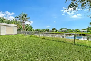 481 W Tarpon Blvd NW, Port Charlotte, FL 33952 - Photo 32
