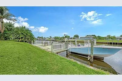 481 W Tarpon Boulevard NW, Port Charlotte, FL 33952 - Photo 42