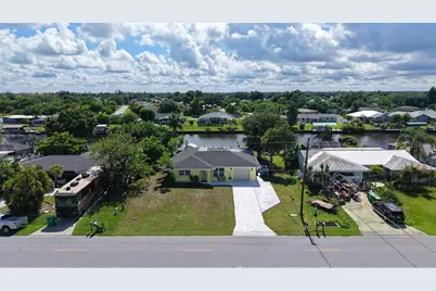 481 W Tarpon Boulevard NW, Port Charlotte, FL 33952 - Photo 1