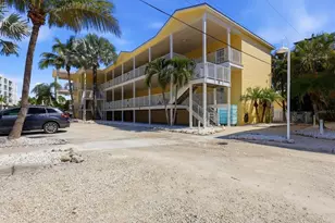 1020 Sun N Sea Dr, Sarasota, FL 34242 - Photo 1