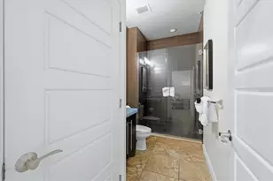 1020 Sun N Sea Dr, Sarasota, FL 34242 - Photo 32