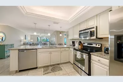 1001 Point Of Rocks Road #310, Sarasota, FL 34242 - Photo 8