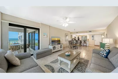 1001 Point Of Rocks Road #310, Sarasota, FL 34242 - Photo 6