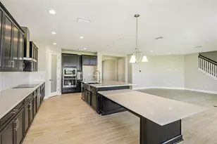 12736 Bergstrom Bay Dr, Riverview, FL 33579 - Photo 4