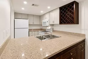 4570 Ringwood Meadow, Sarasota, FL 34235 - Photo 8
