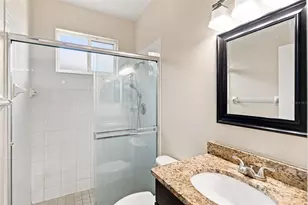 295 Londonderry Dr, Sarasota, FL 34240 - Photo 28