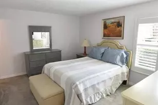 4626 Ringwood Meadow, Sarasota, FL 34235 - Photo 4
