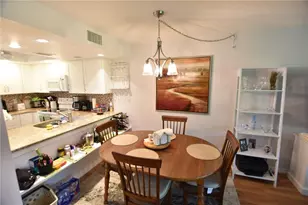 4626 Ringwood Meadow, Sarasota, FL 34235 - Photo 4