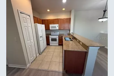 5467 Soapstone Place #203, Sarasota, FL 34233 - Photo 6