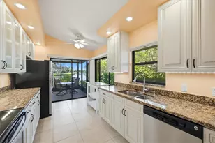 214 Southampton Dr, Venice, FL 34293 - Photo 10