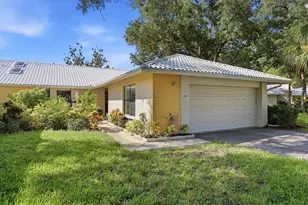 214 Southampton Dr, Venice, FL 34293 - Photo 1