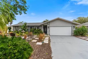 6706 22nd Ave W, Bradenton, FL 34209 - Photo 1