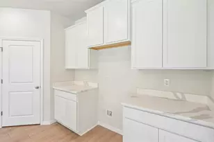 10437 Woodland Gdn Wy, Parrish, FL 34219 - Photo 6