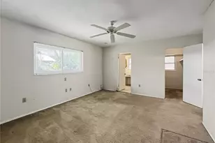 3041 Tyrone Ln, Sarasota, FL 34239 - Photo 8