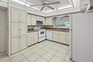 3041 Tyrone Ln, Sarasota, FL 34239 - Photo 6