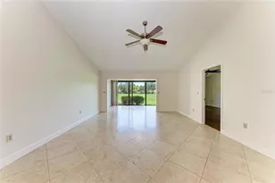 6085 Clubside Dr, Sarasota, FL 34243 - Photo 10