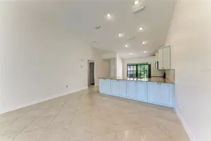 6085 Clubside Dr, Sarasota, FL 34243 - Photo 20