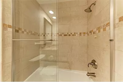 6085 Clubside Drive, Sarasota, FL 34243 - Photo 32