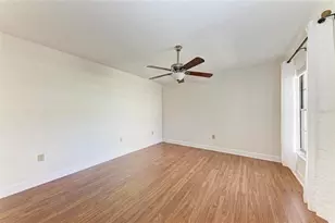 6085 Clubside Dr, Sarasota, FL 34243 - Photo 28