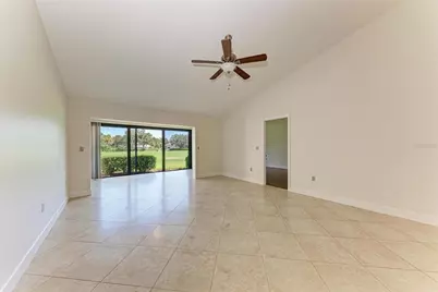 6085 Clubside Drive, Sarasota, FL 34243 - Photo 8