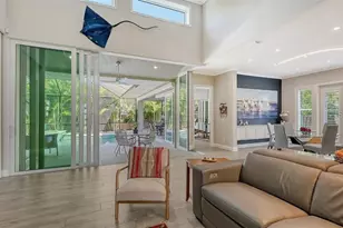 1959 Hibiscus St, Sarasota, FL 34239 - Photo 20