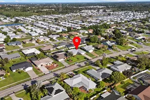 1233 Pinebrook Way, Venice, FL 34285 - Photo 34